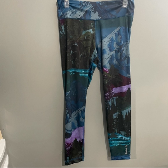 ⭐ Reebok Mountain Pride Running Tights/Leggings - Picture 3 of 7